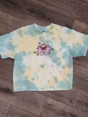 Obey Tie Dye 90s Grunge Streetwear Skate Graphic Tee Cropped Green Yellow Cherub